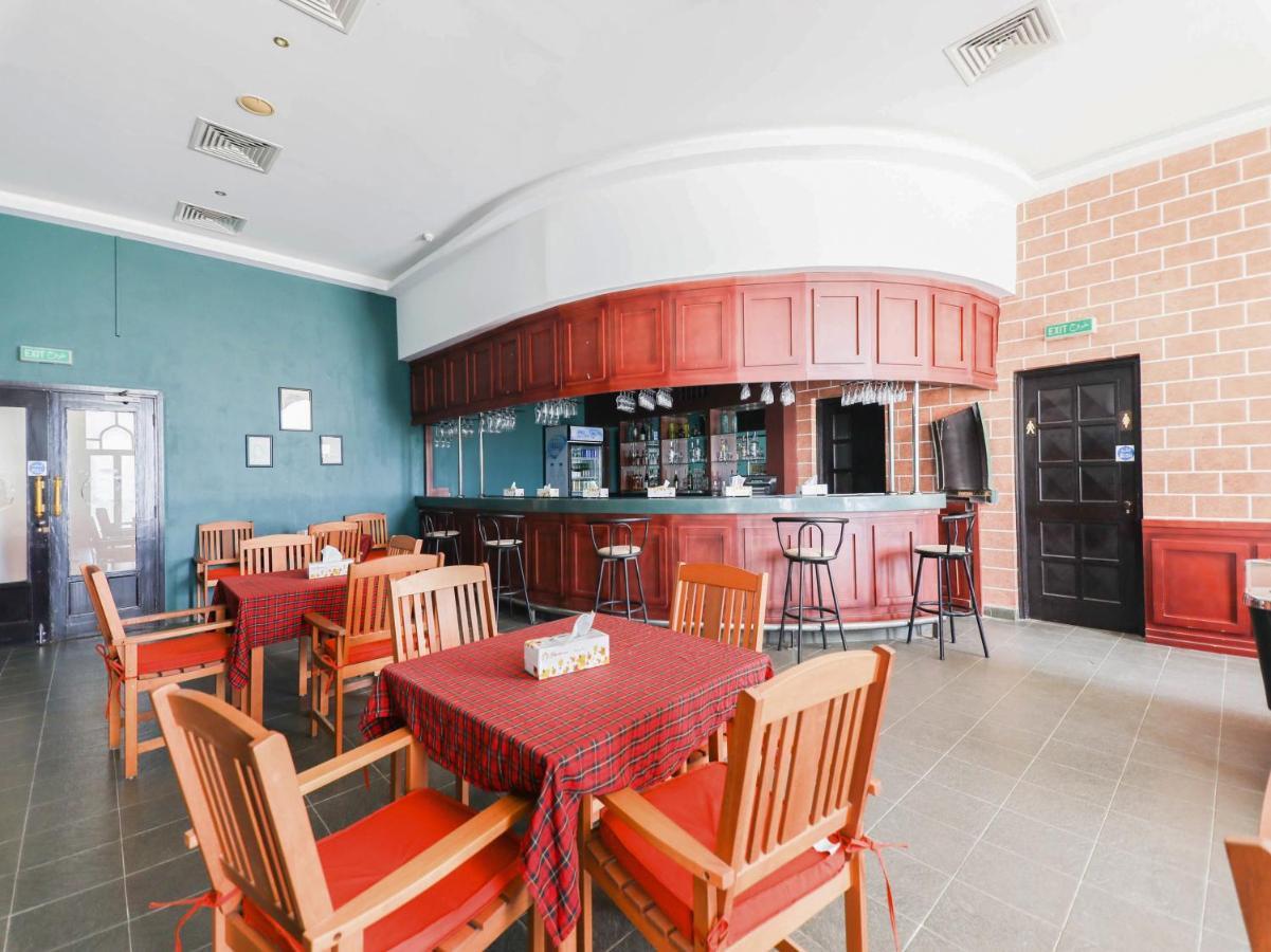 Capital O133 Al Sawadi Beach & 3*